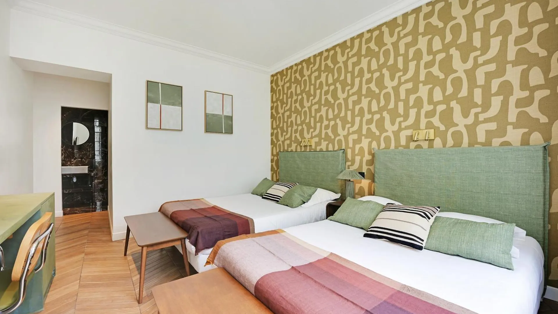 Amazing Appartement - 3Br-10P - Saint Germain 파리 0*,  프랑스